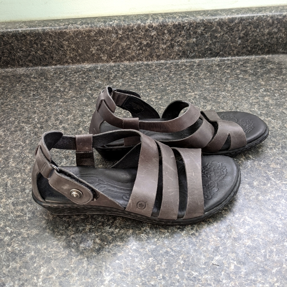 Born leather Gray wedge sandals size 7